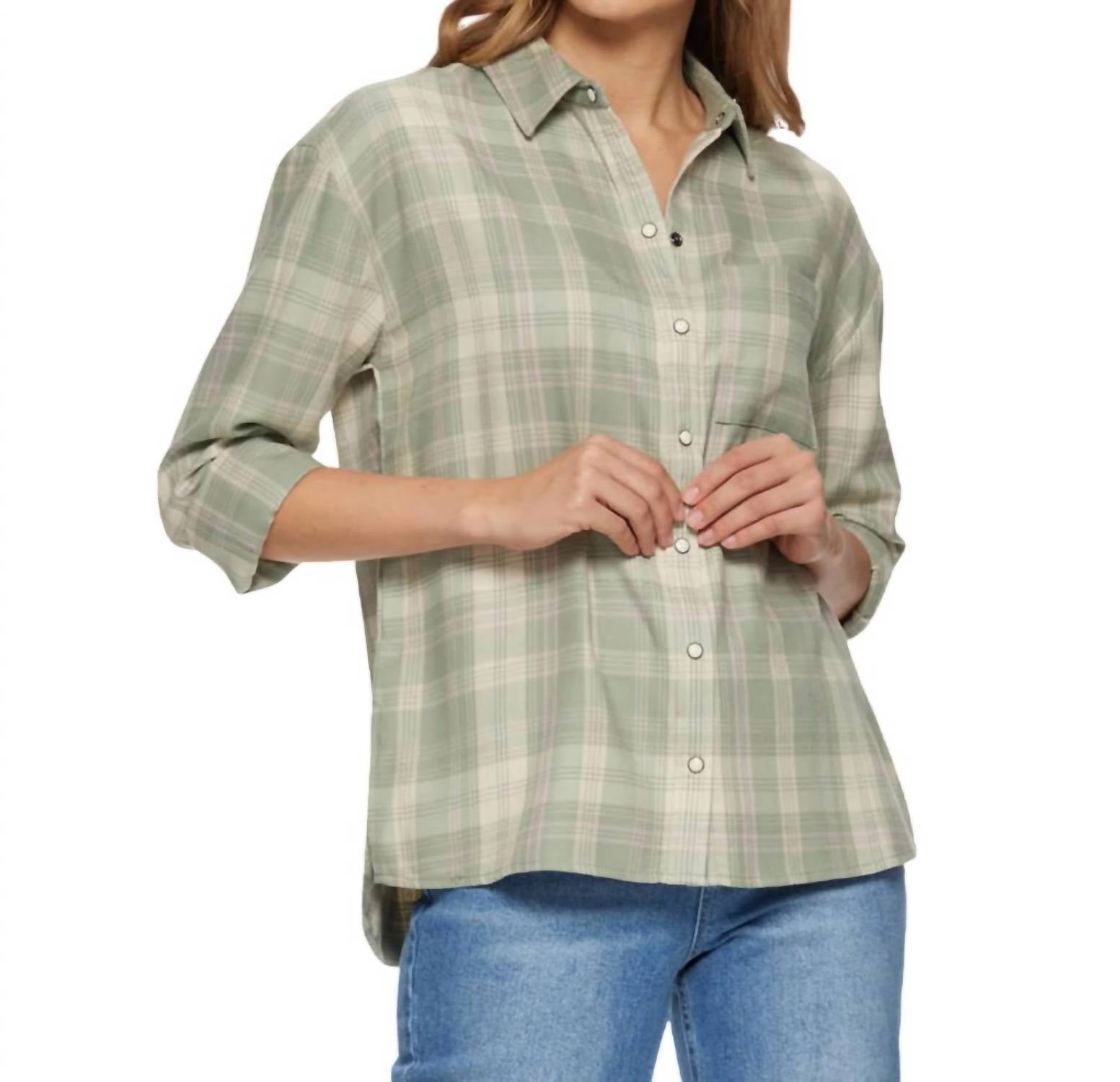 Расслабленная рубашка Eric в зеленую клетку Flags & Anthem
Расслабленная рубашка Eric в зеленую клетку Flags & Anthem