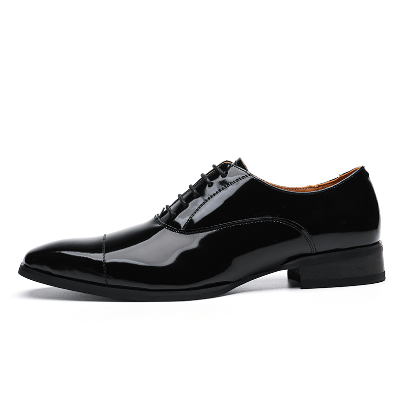 Мужские черные классические туфли Year By Year
Мужские черные классические туфли Year By Year