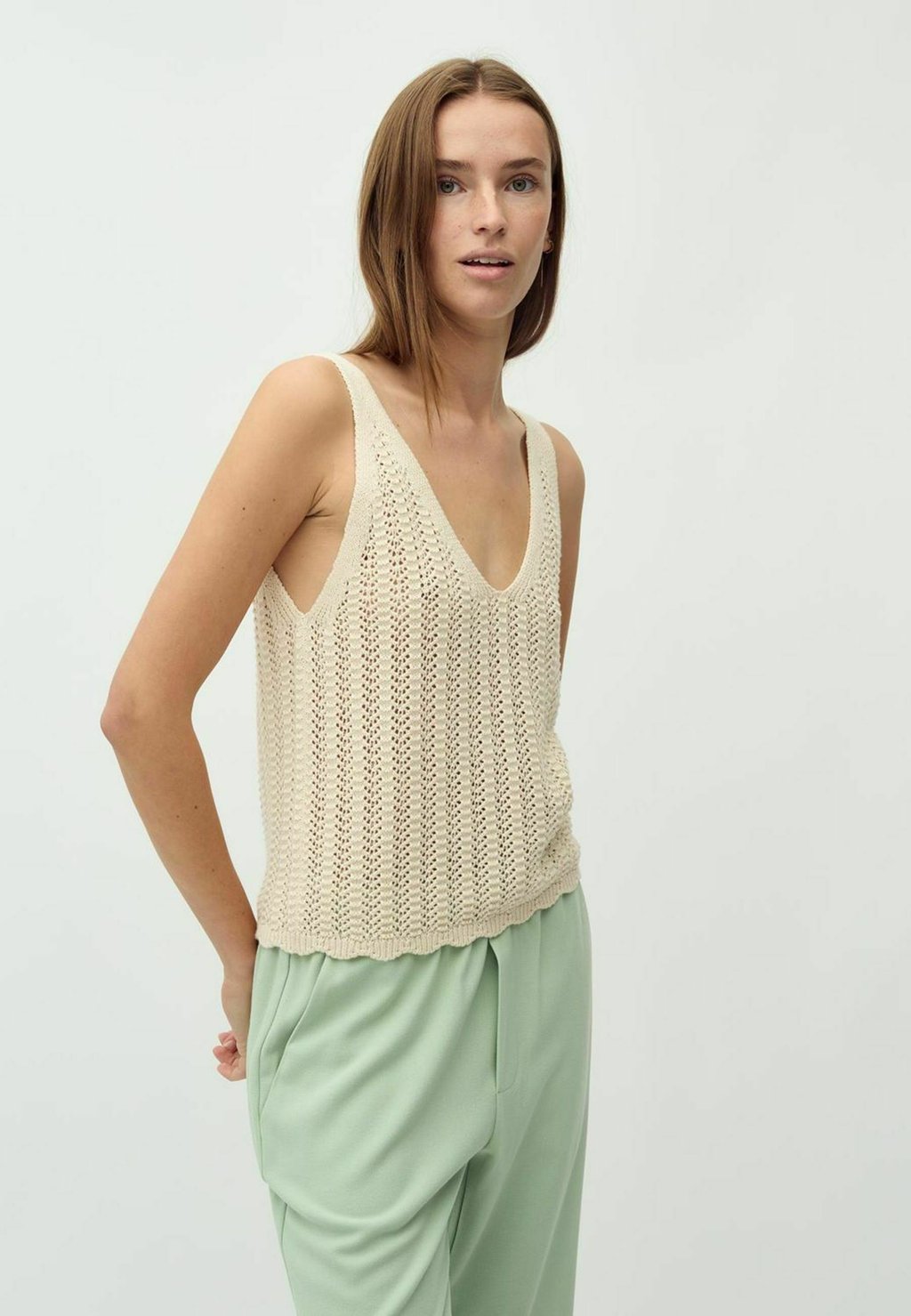 Джемпер HUMITA-M mbyM, бежевый
Джемпер HUMITA-M mbyM, бежевый