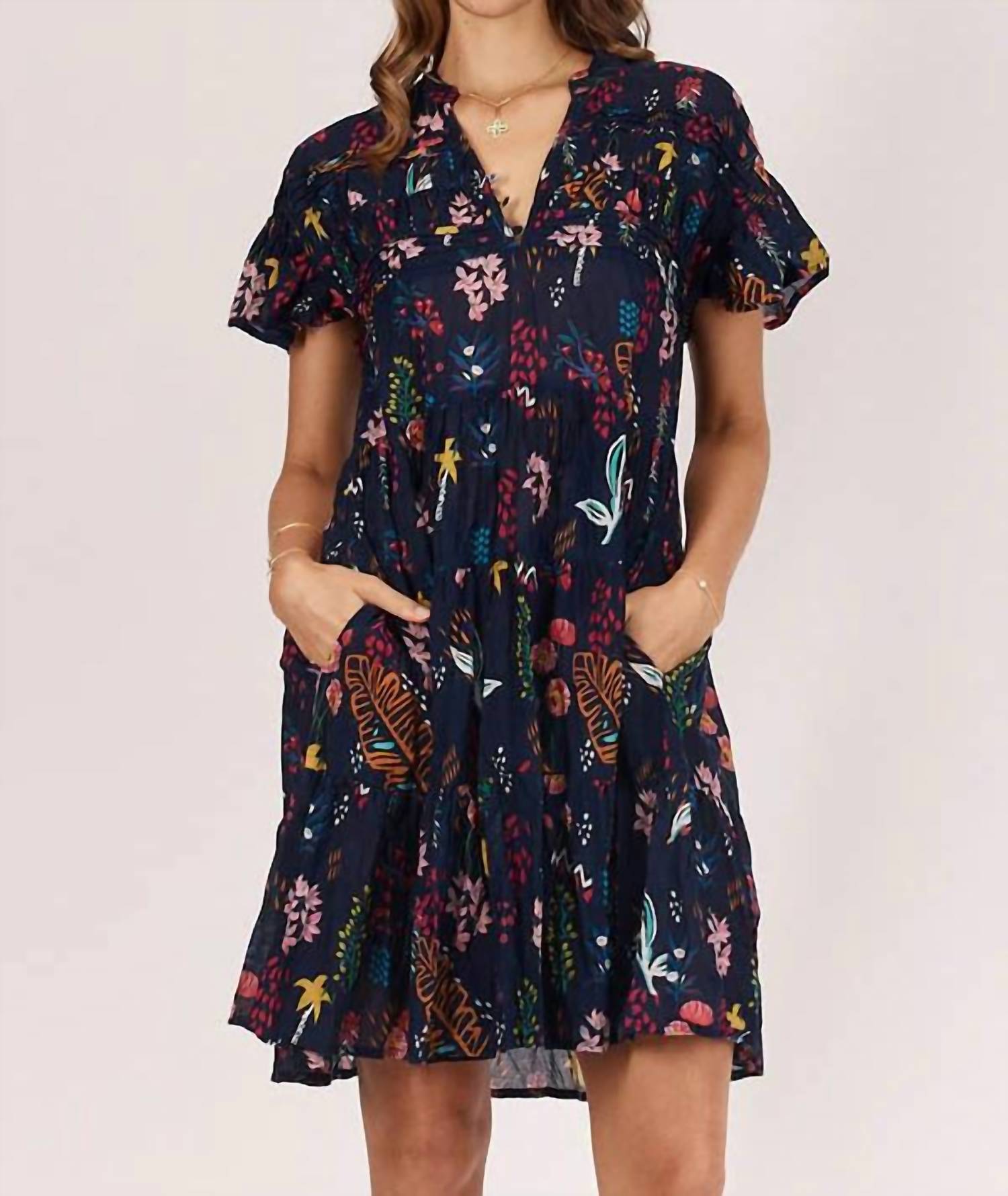 Мини-платье Barsi темно-синего цвета Rubyyaya, темно-синий
Мини-платье Barsi темно-синего цвета Rubyyaya, темно-синий