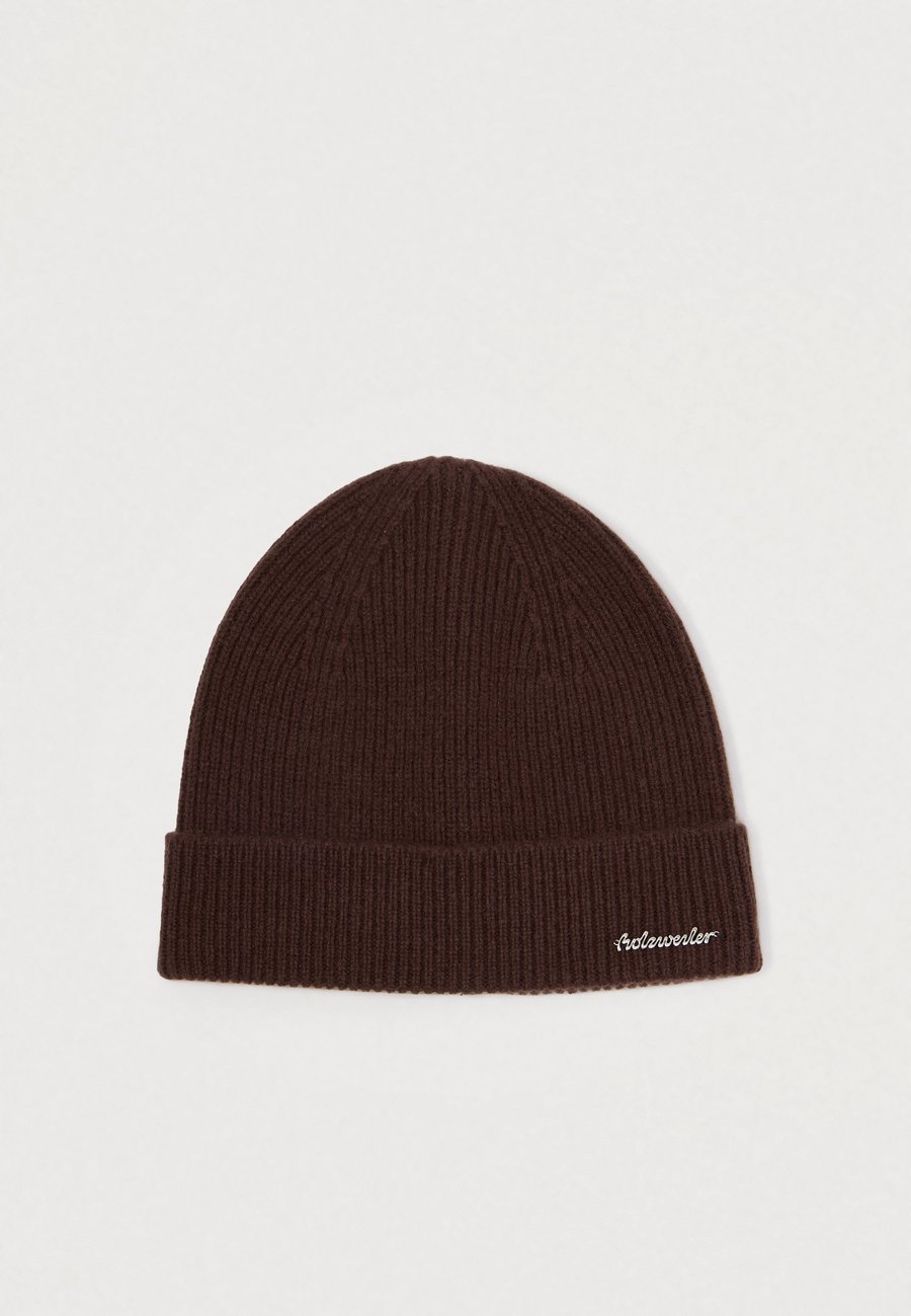 Шапка Holzweiler MILLI UNISEX, Dark Brown/Brown
Шапка Holzweiler MILLI UNISEX, Dark Brown/Brown