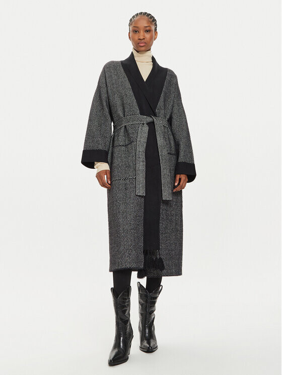 Переходное пальто стандартного кроя Vicolo, черный
Переходное пальто стандартного кроя Vicolo, черный