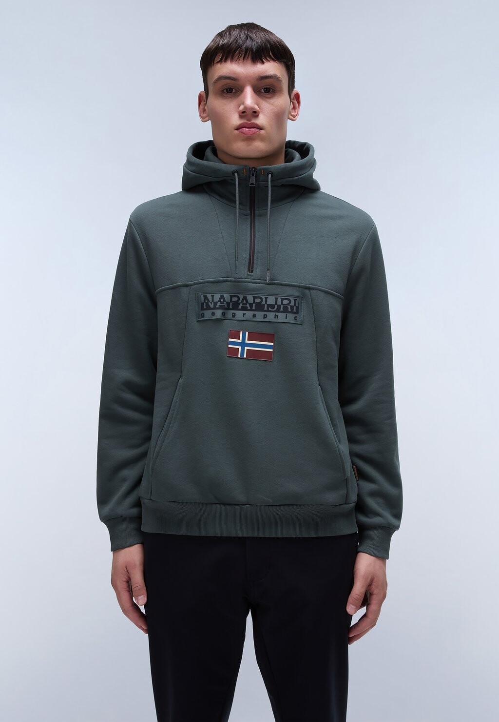 Толстовка с капюшоном BURGEE Napapijri, светло-зеленый
Толстовка с капюшоном BURGEE Napapijri, светло-зеленый