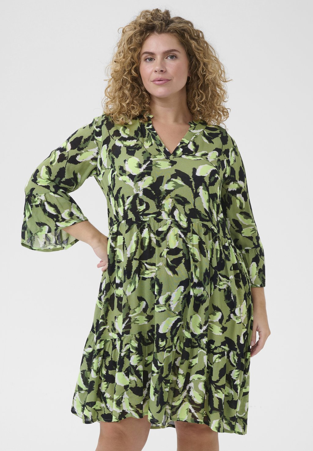 Повседневное платье EDINA AMI Kaffe Curve, зеленый
Повседневное платье EDINA AMI Kaffe Curve, зеленый
