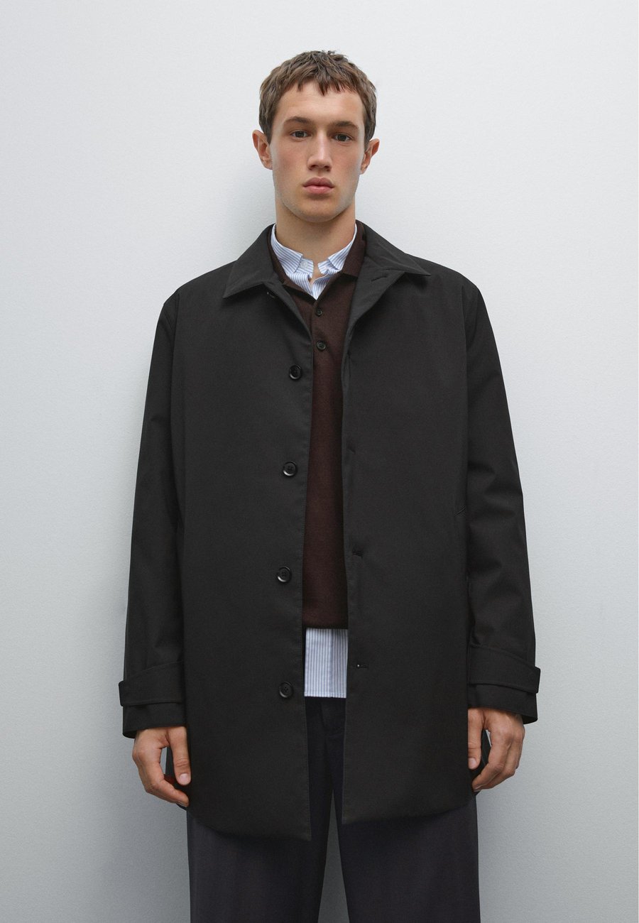 Пальто Massimo Dutti WATER-REPELLENT, Dark Blue
Пальто Massimo Dutti WATER-REPELLENT, Dark Blue