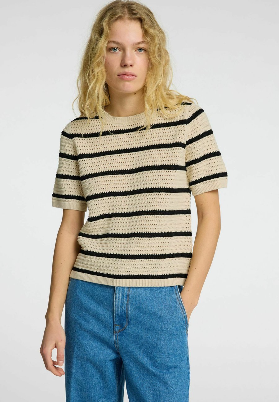 Футболка Selected Femme GROB LEICHTES, Birch/Black, Черный, Футболка Selected Femme GROB LEICHTES, Birch/Black
Футболка Selected Femme GROB LEICHTES, Birch/Black, Черный, Футболка Selected Femme GROB LEICHTES, Birch/Black