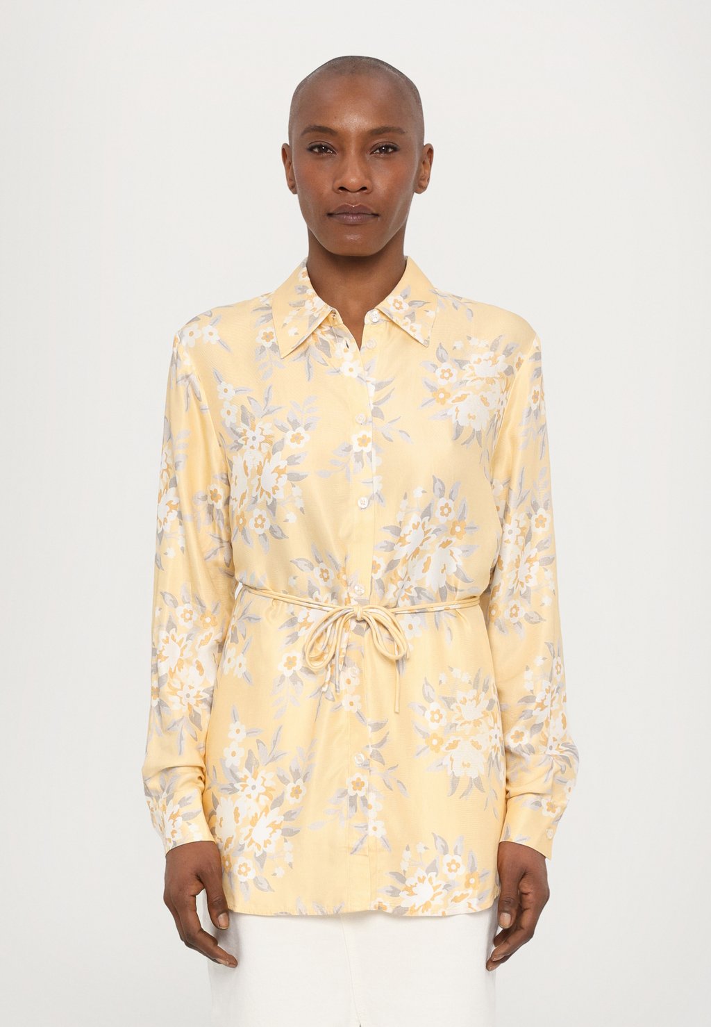 Блузка на пуговицах EILA PRINT SHIRT Holzweiler, желтый 
Блузка на пуговицах EILA PRINT SHIRT Holzweiler, желтый