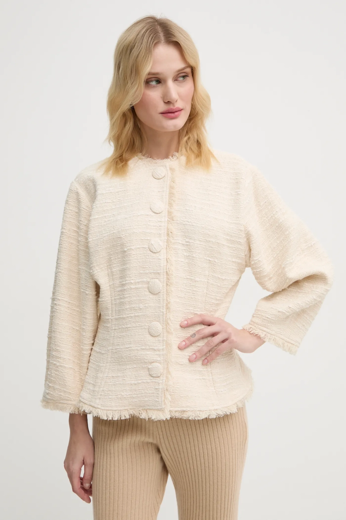 ВАСКАЯ блейзер By Malene Birger, бежевый
ВАСКАЯ блейзер By Malene Birger, бежевый