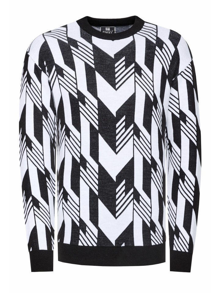 Контрастный тонкий вязаный свитер с круглым вырезом в черно-белом цвете Rusty Neal
Контрастный тонкий вязаный свитер с круглым вырезом в черно-белом цвете Rusty Neal