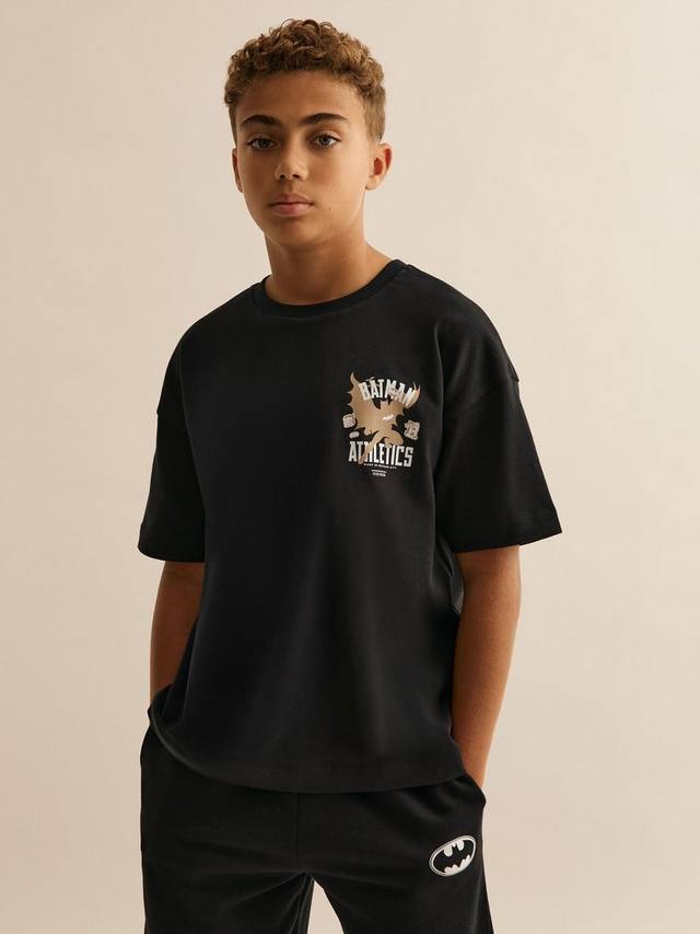 Детская футболка Robinson Batman Athletics Reiss, Black
Детская футболка Robinson Batman Athletics Reiss, Black