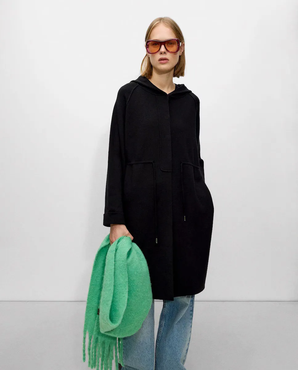 Женский вязаный кардиган с капюшоном, однотонный Parfois, черный
Женский вязаный кардиган с капюшоном, однотонный Parfois, черный