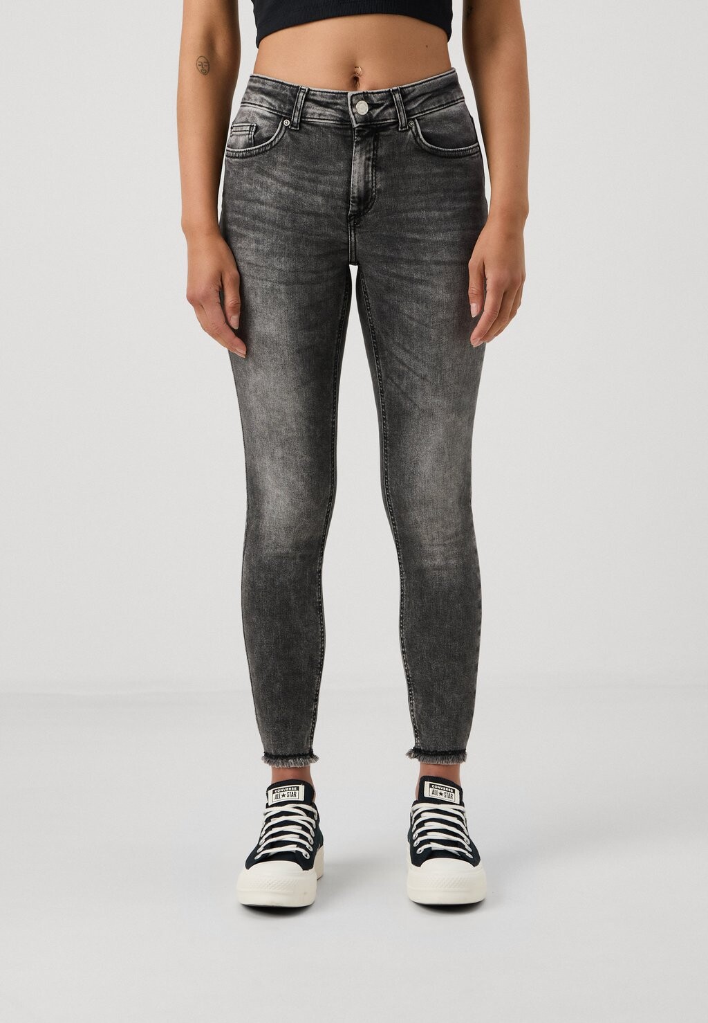 Джинсы скинни ONLBLUSH MID ANKLE ONLY Petite, цвет Dark Grey Denim
Джинсы скинни ONLBLUSH MID ANKLE ONLY Petite, цвет Dark Grey Denim