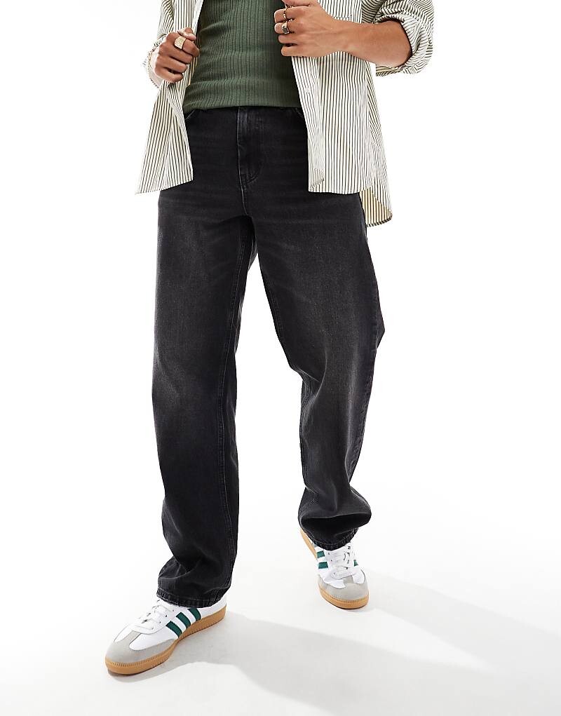 River Island – потертые черные мешковатые джинсы
River Island – потертые черные мешковатые джинсы