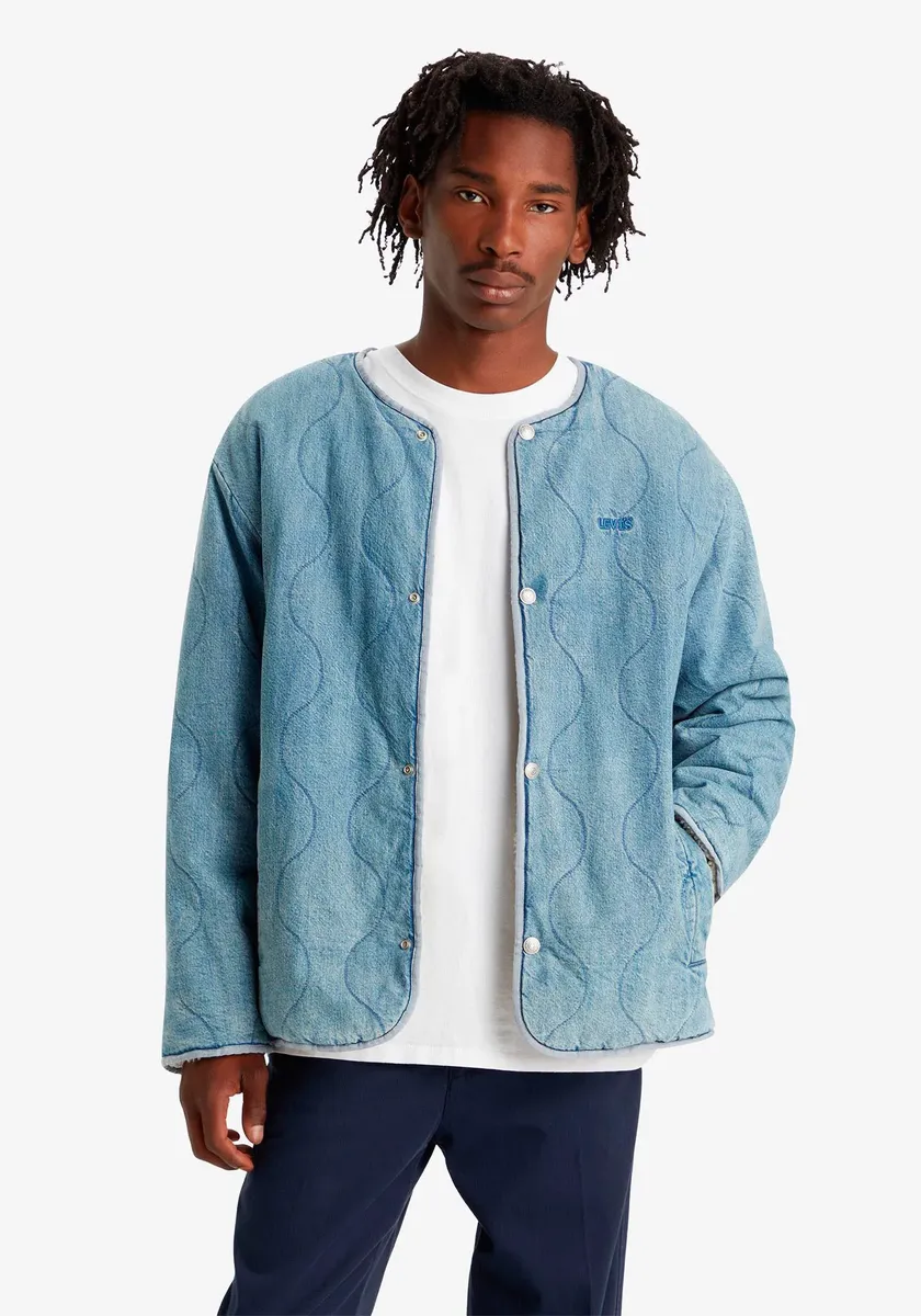 Флисовая куртка Levi's "ABBOTTS REV FILLED CARDI G", куртка 2в1 - двусторонняя куртка, цвет Funny Faces
Флисовая куртка Levi's "ABBOTTS REV FILLED CARDI G", куртка 2в1 - двусторонняя куртка, цвет Funny Faces