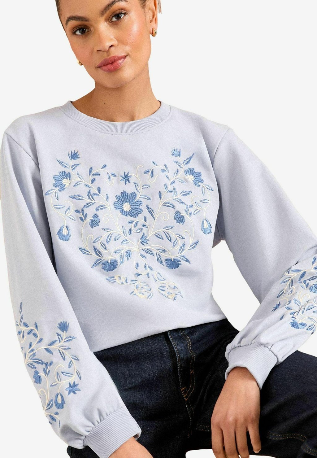 Толстовка Love & Roses, синий
Толстовка Love & Roses, синий