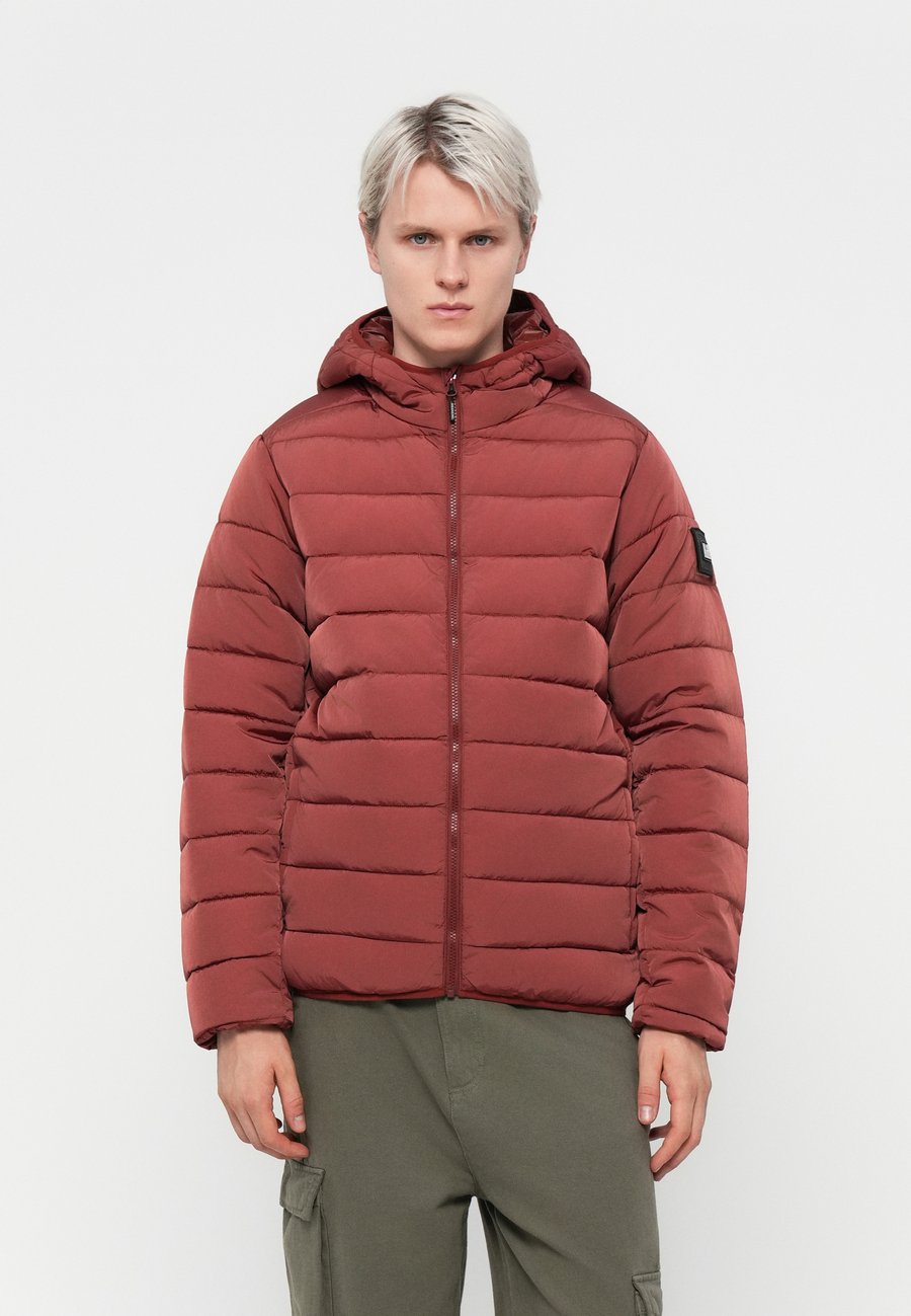 Куртка Weekend Offender LA GUARDIA, Clay/Orange
Куртка Weekend Offender LA GUARDIA, Clay/Orange