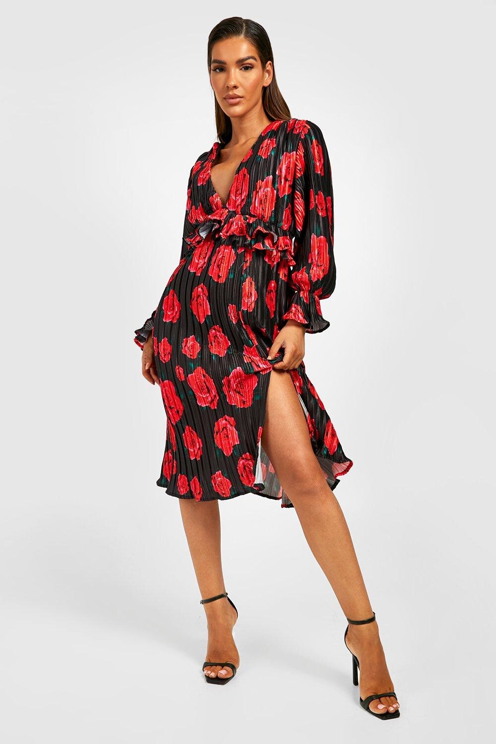 Платье миди с цветочным плиссированием атласное платье с погружением Boohoo, черный
Платье миди с цветочным плиссированием атласное платье с погружением Boohoo, черный