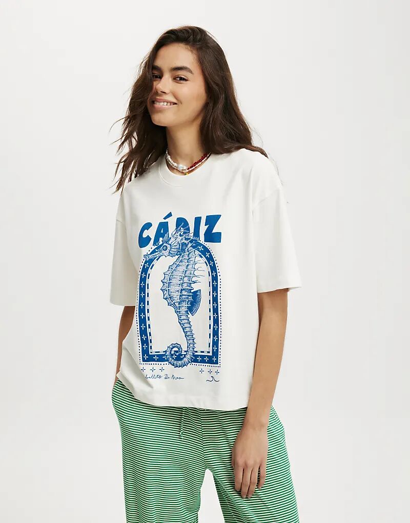 Футболка Cotton On с графическим принтом свободного кроя в кремово-белом цвете Cotton On
Футболка Cotton On с графическим принтом свободного кроя в кремово-белом цвете Cotton On