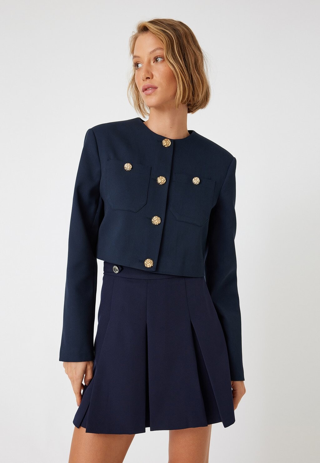 Блейзер CROP Koton, темно-синий
Блейзер CROP Koton, темно-синий