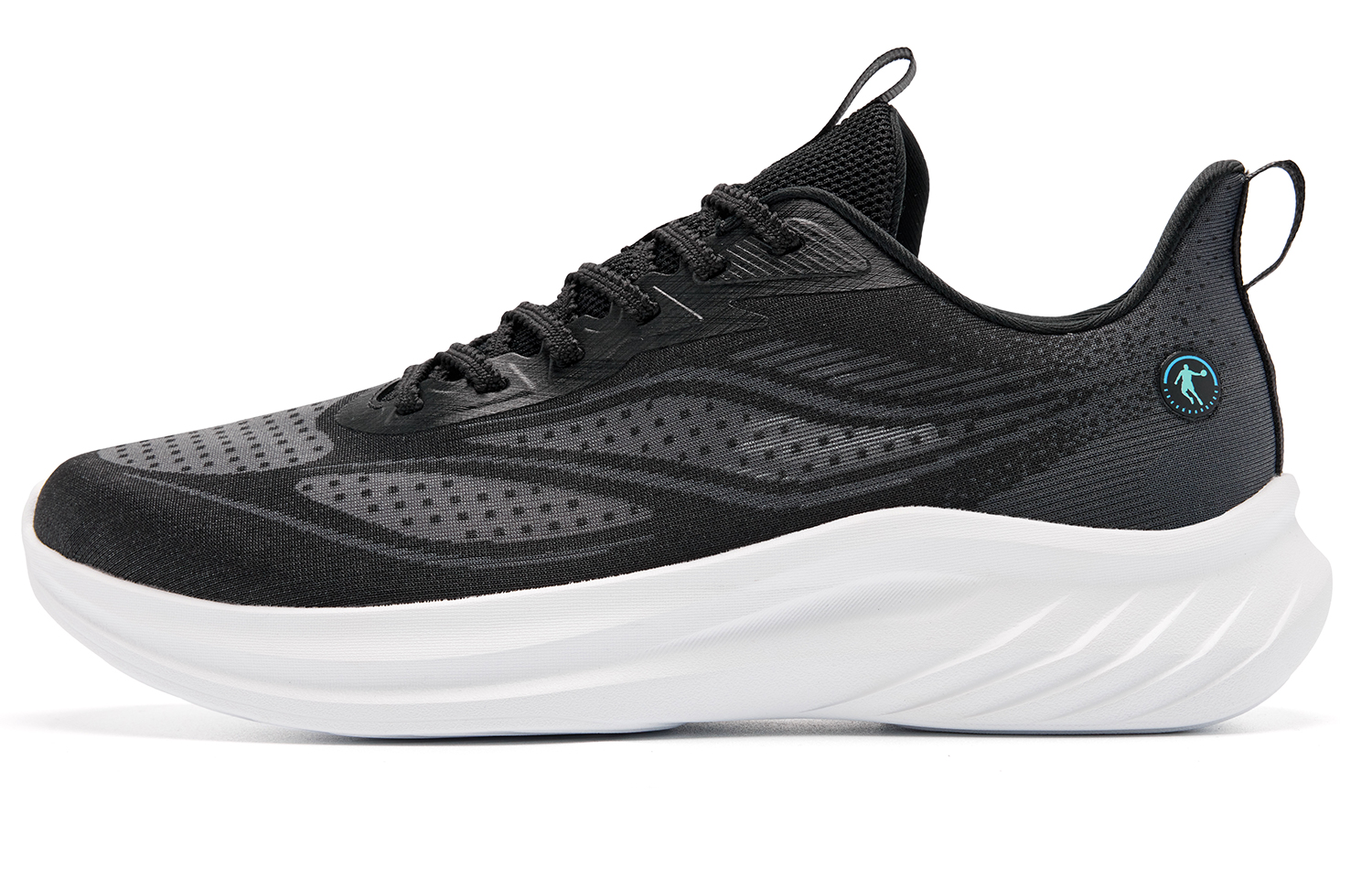 QIAODAN Низкие кроссовки для бега с мягкой подошвой, противоскользящие, износостойкие, мужские, черные
QIAODAN Низкие кроссовки для бега с мягкой подошвой, противоскользящие, износостойкие, мужские, черные