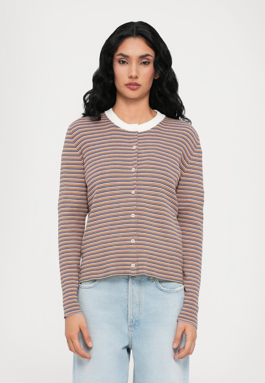 Кардиган PS Paul Smith Cardigan, Multi-Coloured
Кардиган PS Paul Smith Cardigan, Multi-Coloured