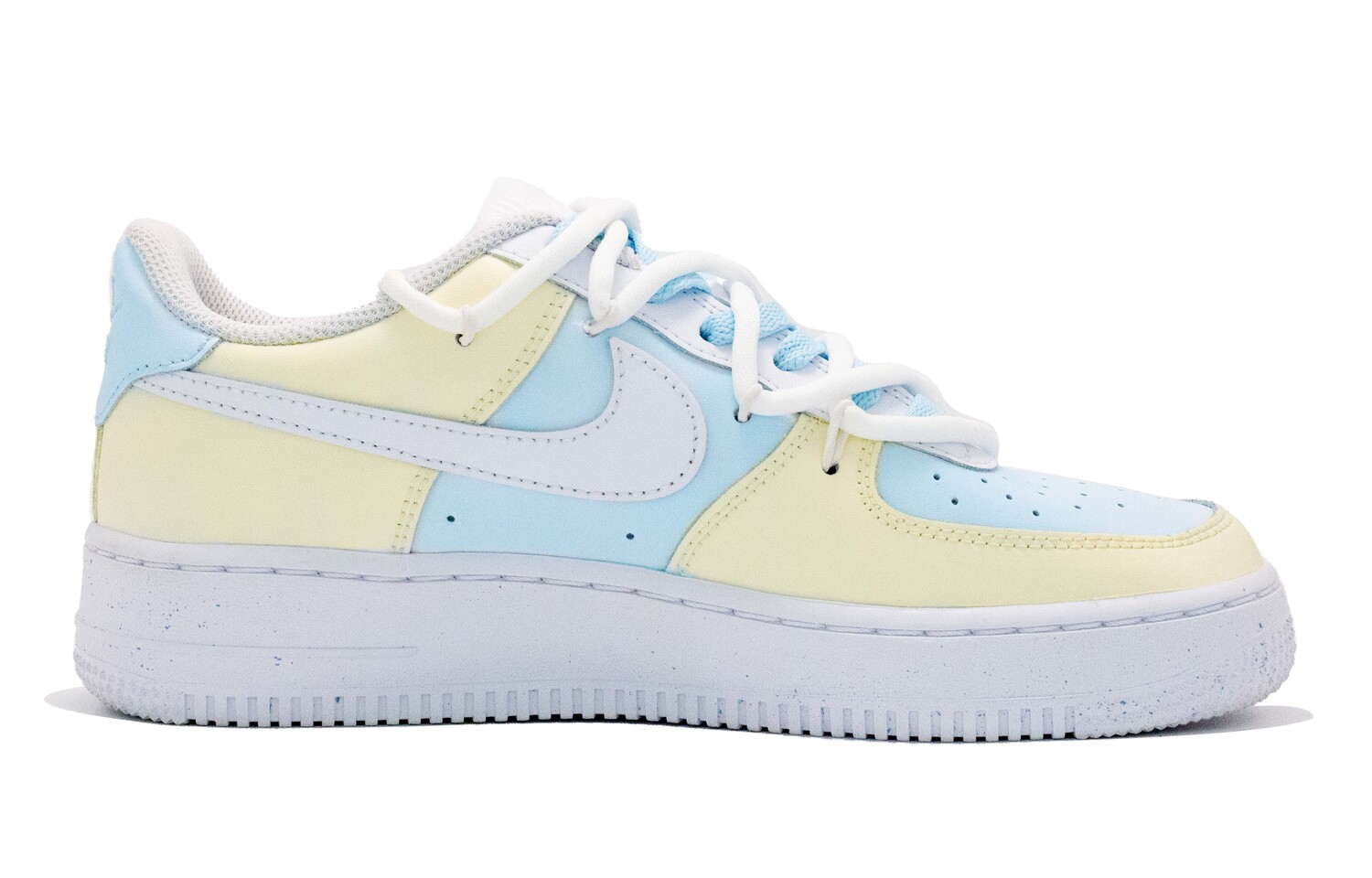 Кроссовки Nike Air Force 1 Skateboarding Shoes Women's Low-top White/yellow/blue, цвет Off White
Кроссовки Nike Air Force 1 Skateboarding Shoes Women's Low-top White/yellow/blue, цвет Off White