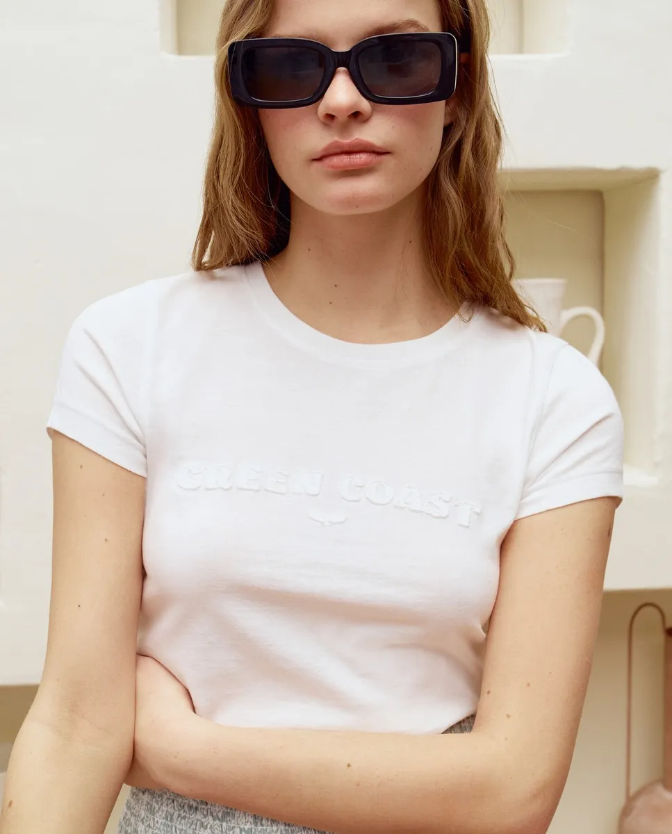 Женская футболка с коротким рукавом и принтом спереди Green Coast, белый
Женская футболка с коротким рукавом и принтом спереди Green Coast, белый