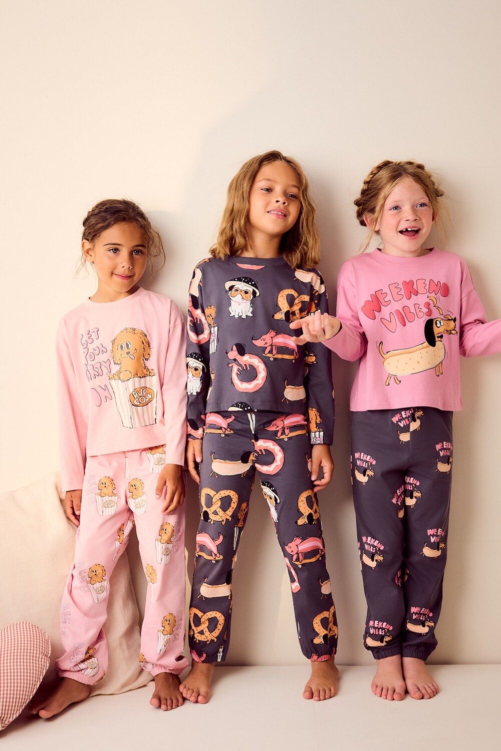 Комплект пижам Jogger Next, 3 комплекта, фиолетовый/розовый
Комплект пижам Jogger Next, 3 комплекта, фиолетовый/розовый