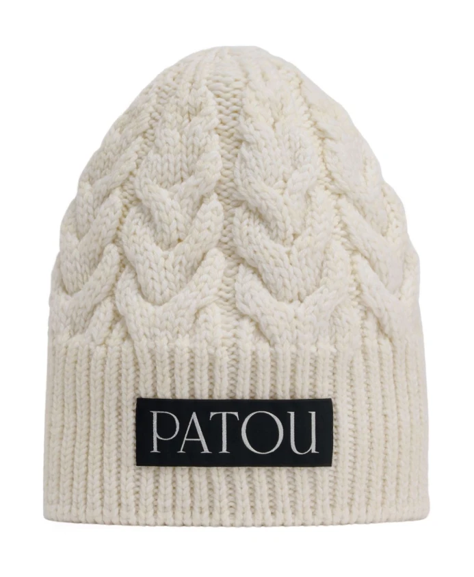 Массивная шапка косой вязки Patou, белый 
Массивная шапка косой вязки Patou, белый