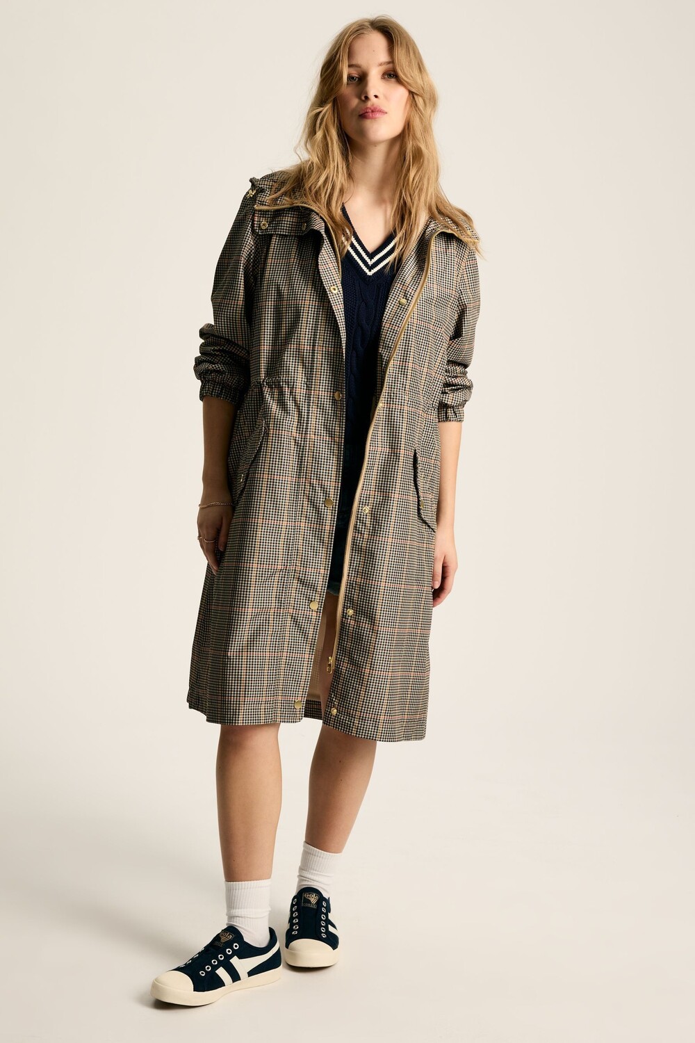 Легко упаковываемый плащ-дождевик с капюшоном Joules, коричневый
Легко упаковываемый плащ-дождевик с капюшоном Joules, коричневый