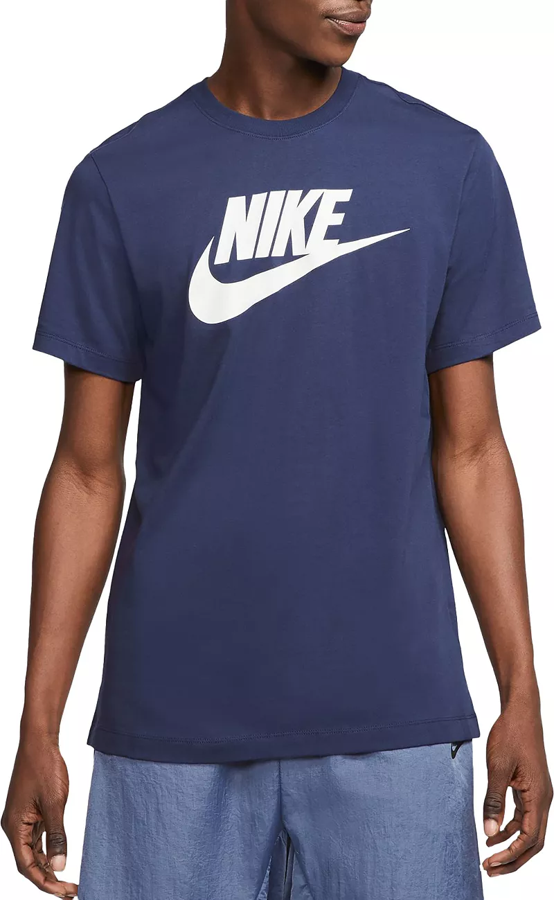 Мужская футболка Nike Sportswear Icon Futura с рисунком, цвет Midnight Navy/White
Мужская футболка Nike Sportswear Icon Futura с рисунком, цвет Midnight Navy/White