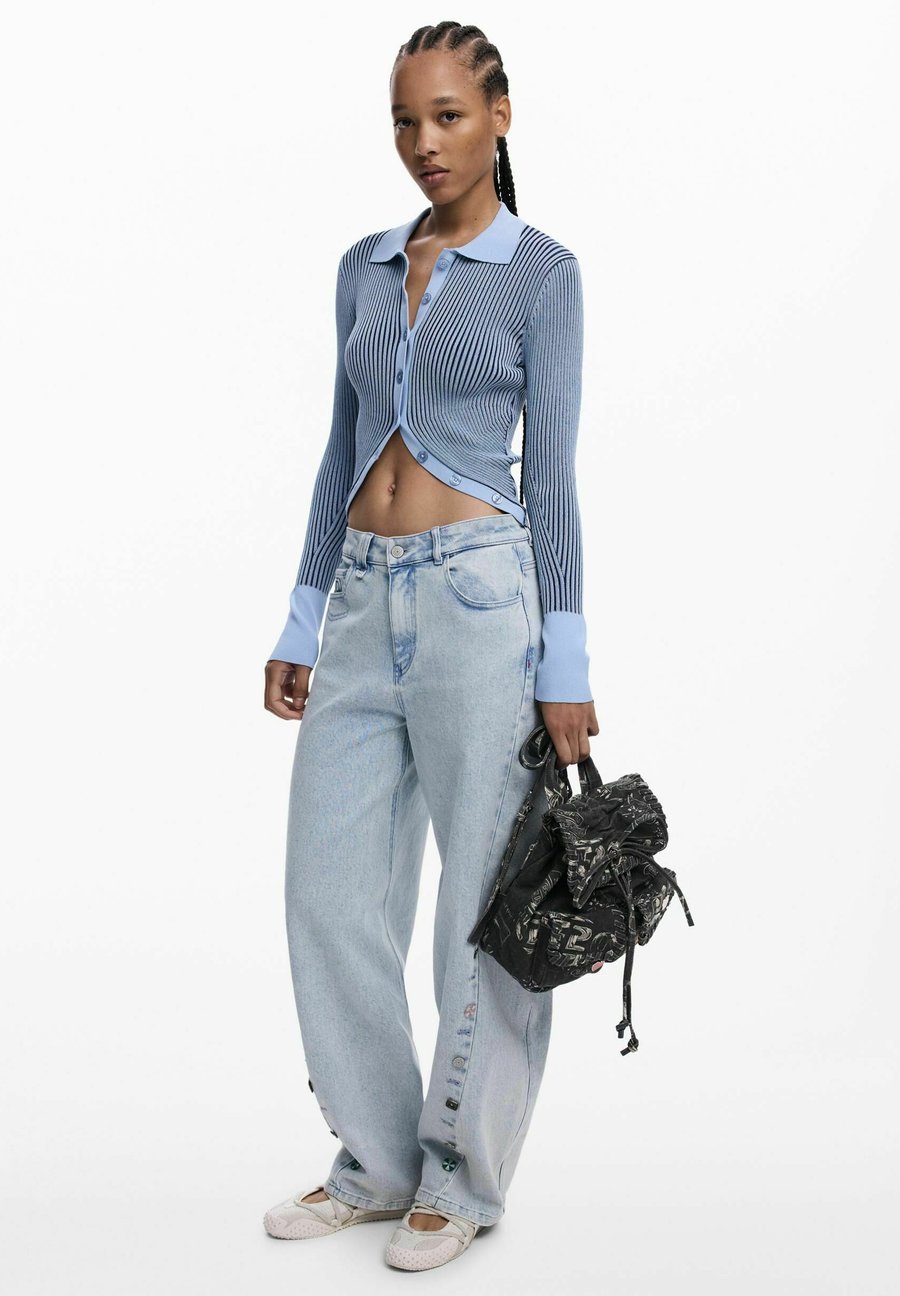 Рюкзак Desigual POCKETS SMALL , Grey
Рюкзак Desigual POCKETS SMALL , Grey