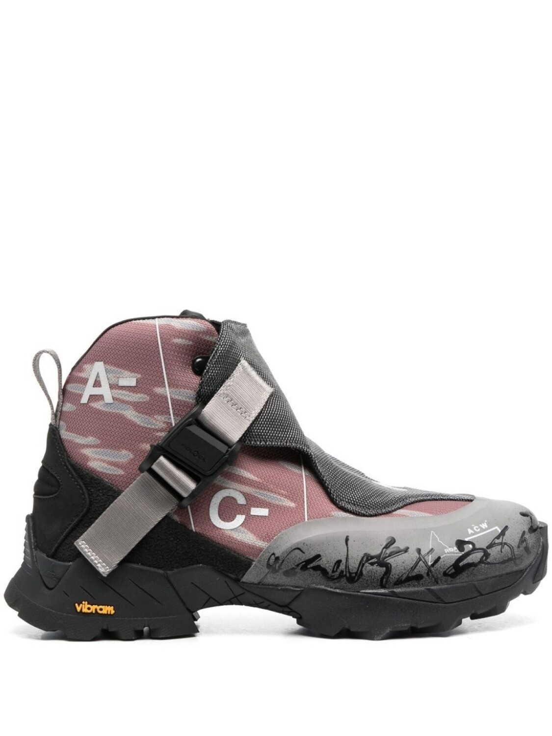 A-COLD-WALL* ботинки Andreas из коллаборации с ROA, черный
A-COLD-WALL* ботинки Andreas из коллаборации с ROA, черный