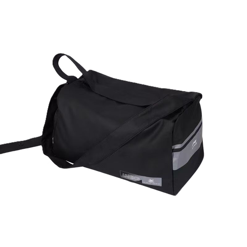 LINING Полиэстеровая спортивная сумка унисекс черная, Black
LINING Полиэстеровая спортивная сумка унисекс черная, Black