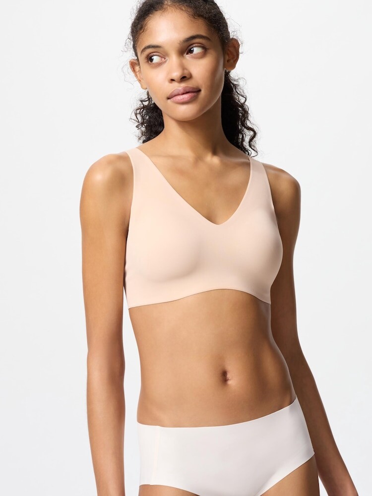 Бюстгальтер ультрарелакс Uniqlo, бежевый
Бюстгальтер ультрарелакс Uniqlo, бежевый