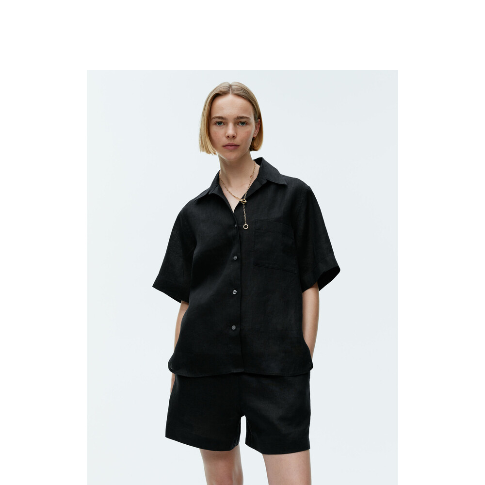 Рубашка женская Arket с кубинским воротником, черный
Рубашка женская Arket с кубинским воротником, черный