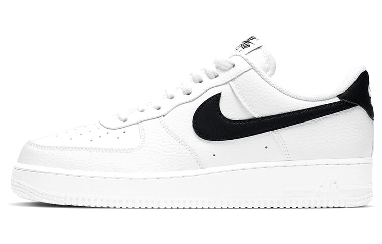 Кроссовки Nike Air Force 1 Low '07, белый/черный
Кроссовки Nike Air Force 1 Low '07, белый/черный