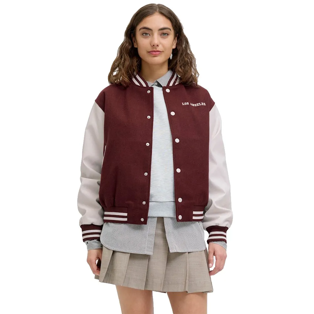 Куртка Jack & Jones Essi College JJXX bomber, красный
Куртка Jack & Jones Essi College JJXX bomber, красный