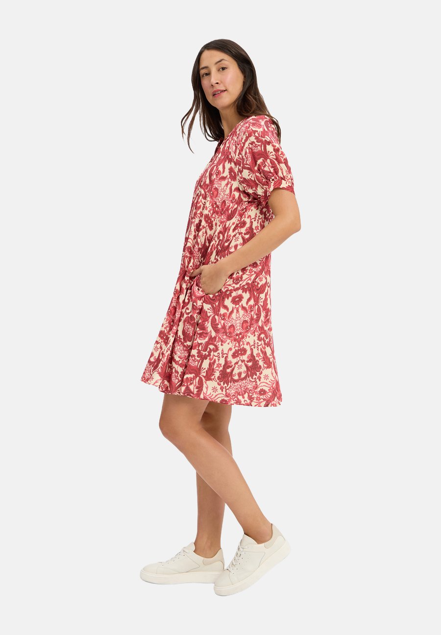 Платье Marie Lund MARIA, Himbeer Sand/Pink
Платье Marie Lund MARIA, Himbeer Sand/Pink