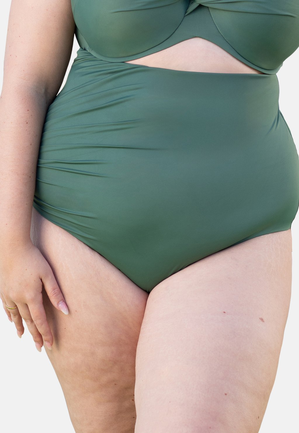Плавки бикини SugarShape, оливковый
Плавки бикини SugarShape, оливковый