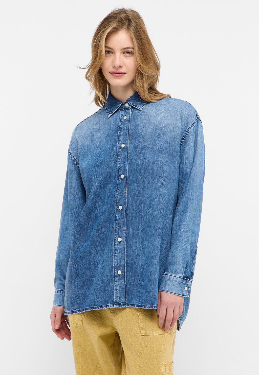 Блузка на пуговицах STYLE ADONA Mustang, синий
Блузка на пуговицах STYLE ADONA Mustang, синий