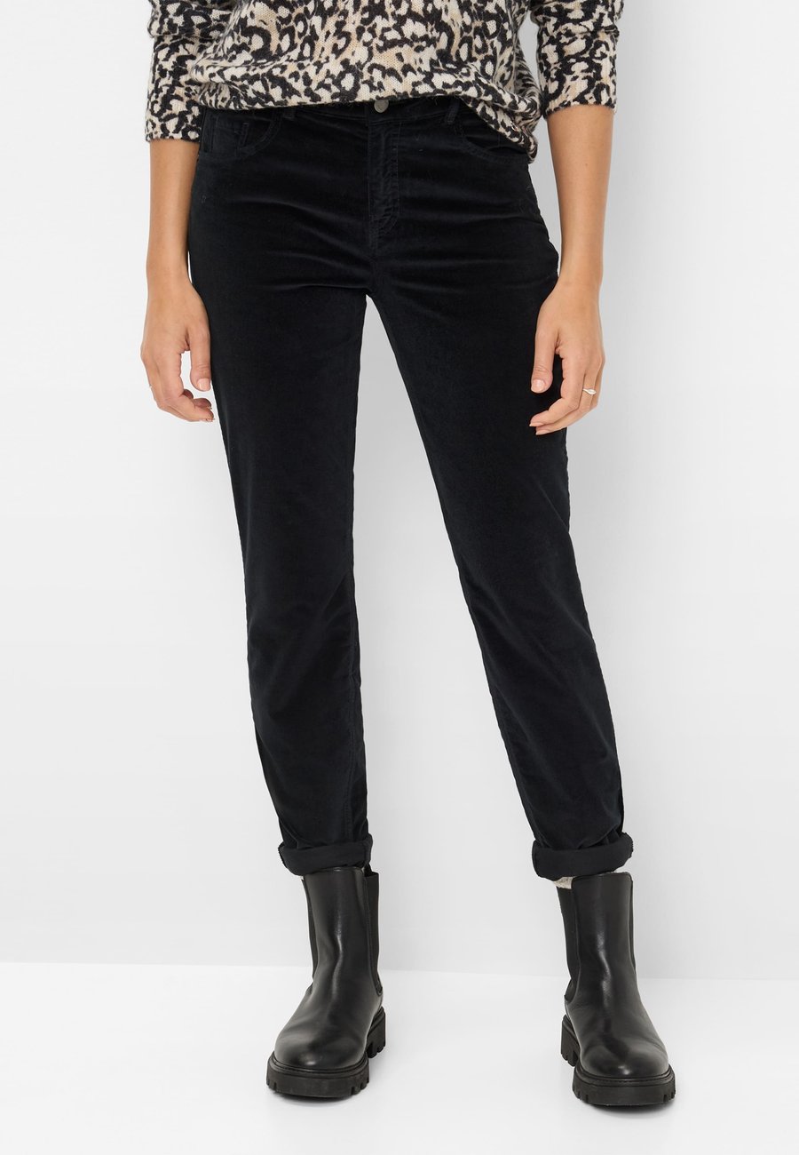 Брюки BRAX STYLE SHAKIRA, Black
Брюки BRAX STYLE SHAKIRA, Black