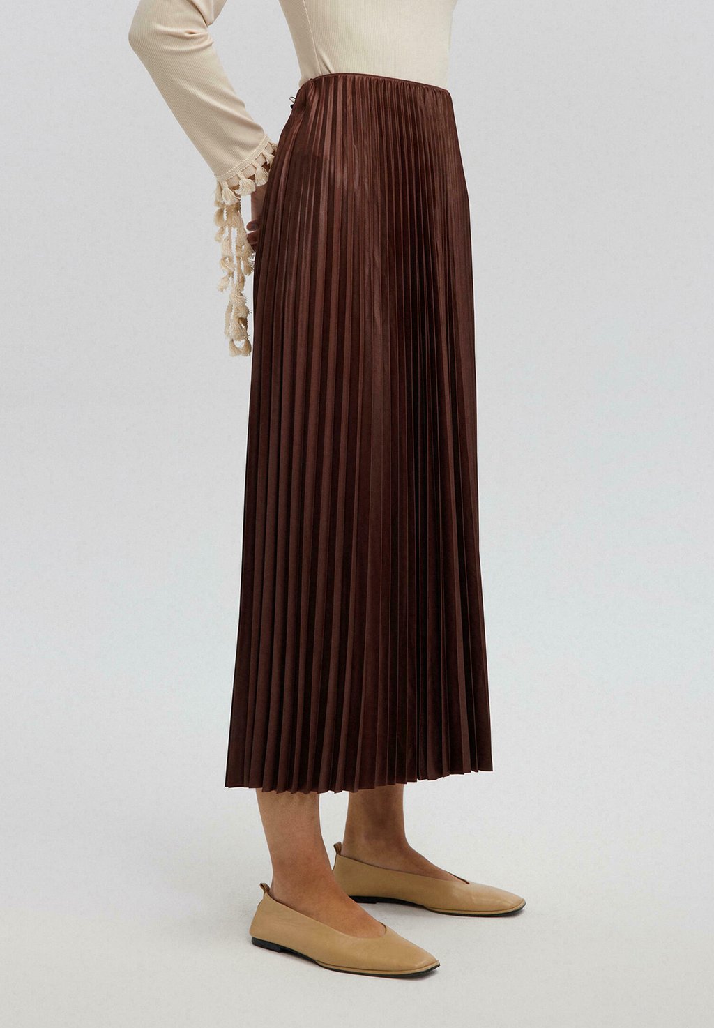 Юбка плиссированная Gonna a campana Touché Privé, коричневый
Юбка плиссированная Gonna a campana Touché Privé, коричневый