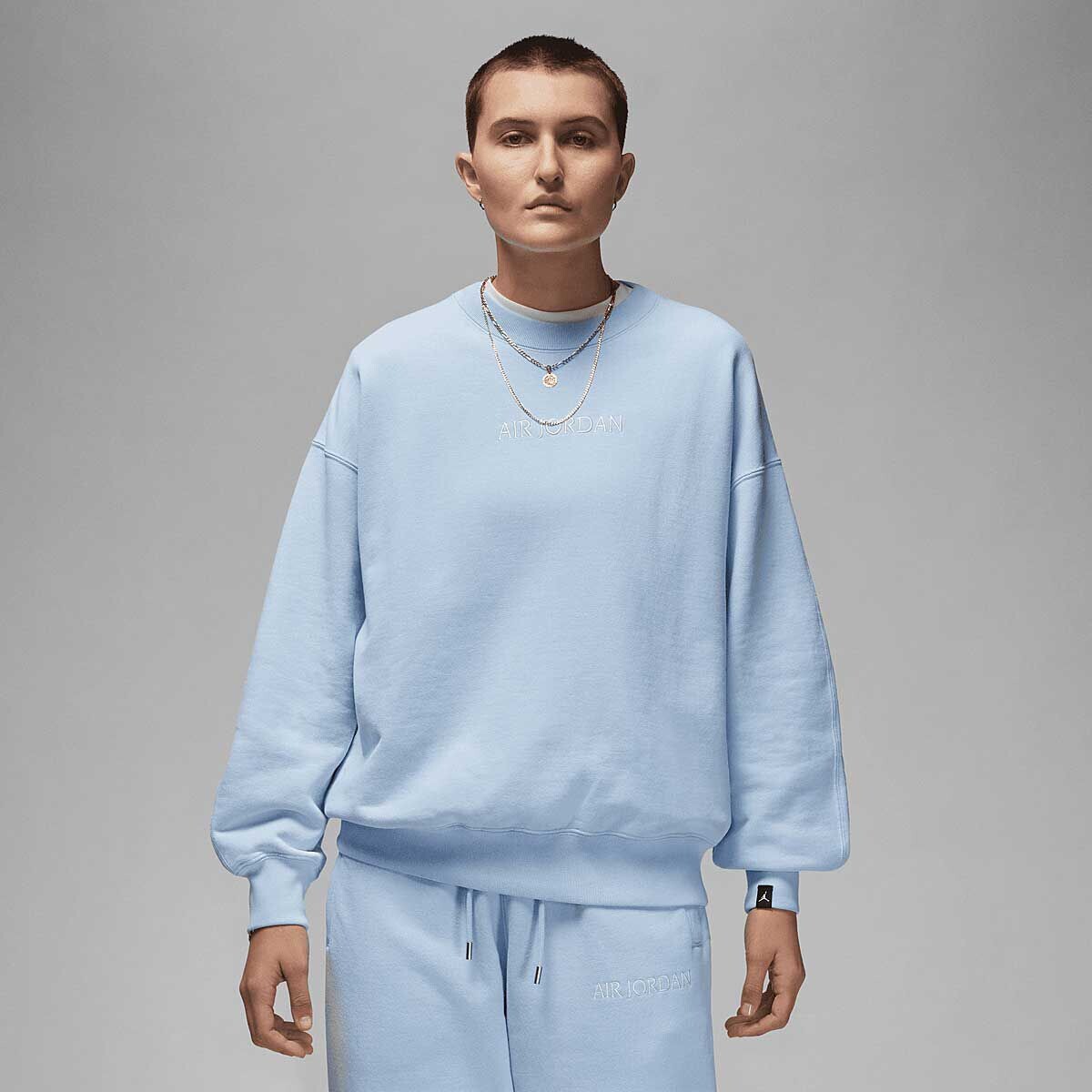 Свитшот Air Jordan x Wordmark Crewneck Jordan, цвет Eisblau/Beige
Свитшот Air Jordan x Wordmark Crewneck Jordan, цвет Eisblau/Beige