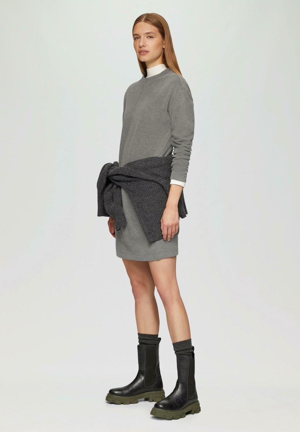 Платье-джемпер WEICHES MIT ZIERNAHT s.Oliver, темно-серый
Платье-джемпер WEICHES MIT ZIERNAHT s.Oliver, темно-серый