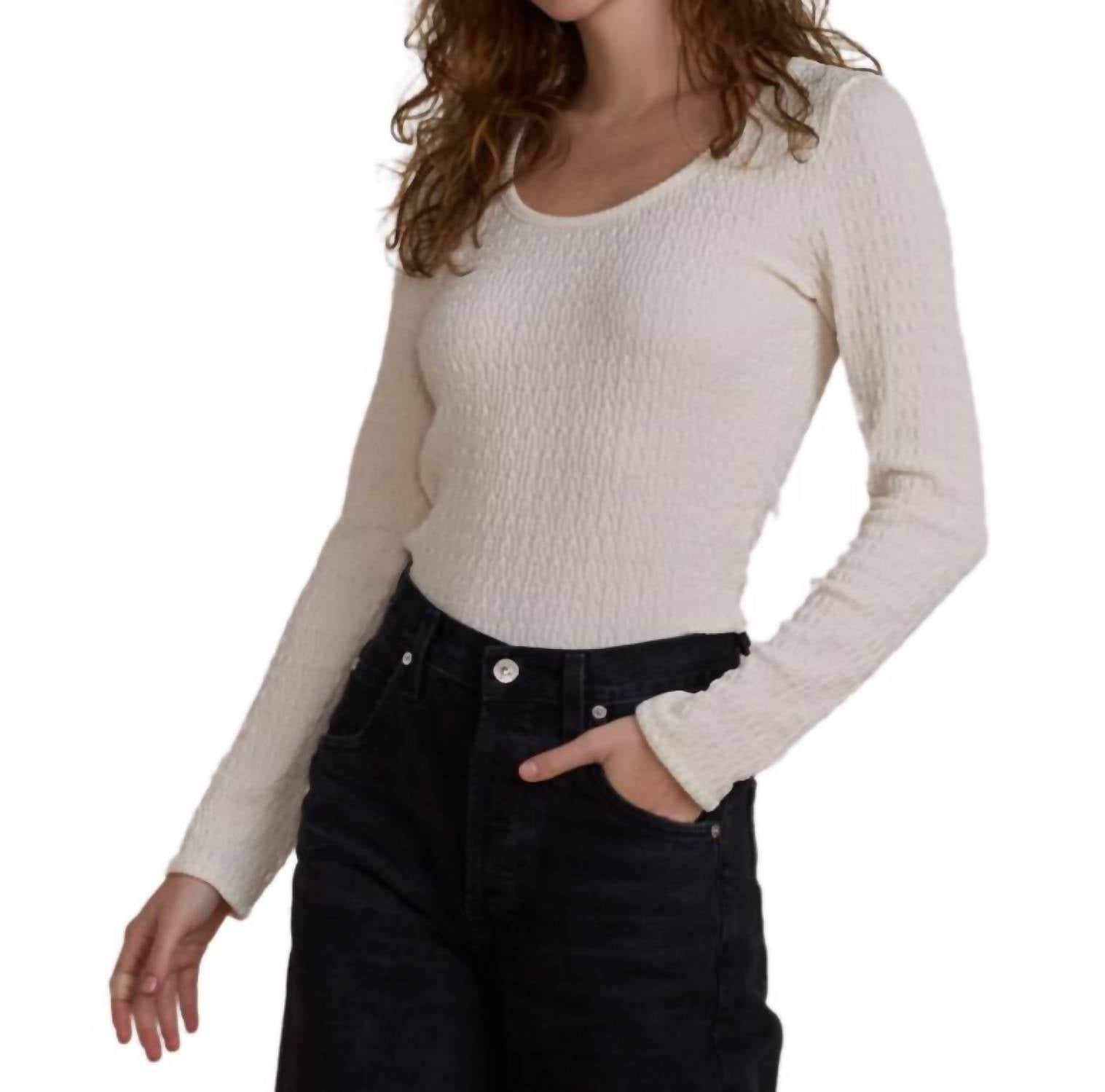 Фактурная длинная футболка цвета айвори Rylee + Cru, слоновая кость
Фактурная длинная футболка цвета айвори Rylee + Cru, слоновая кость