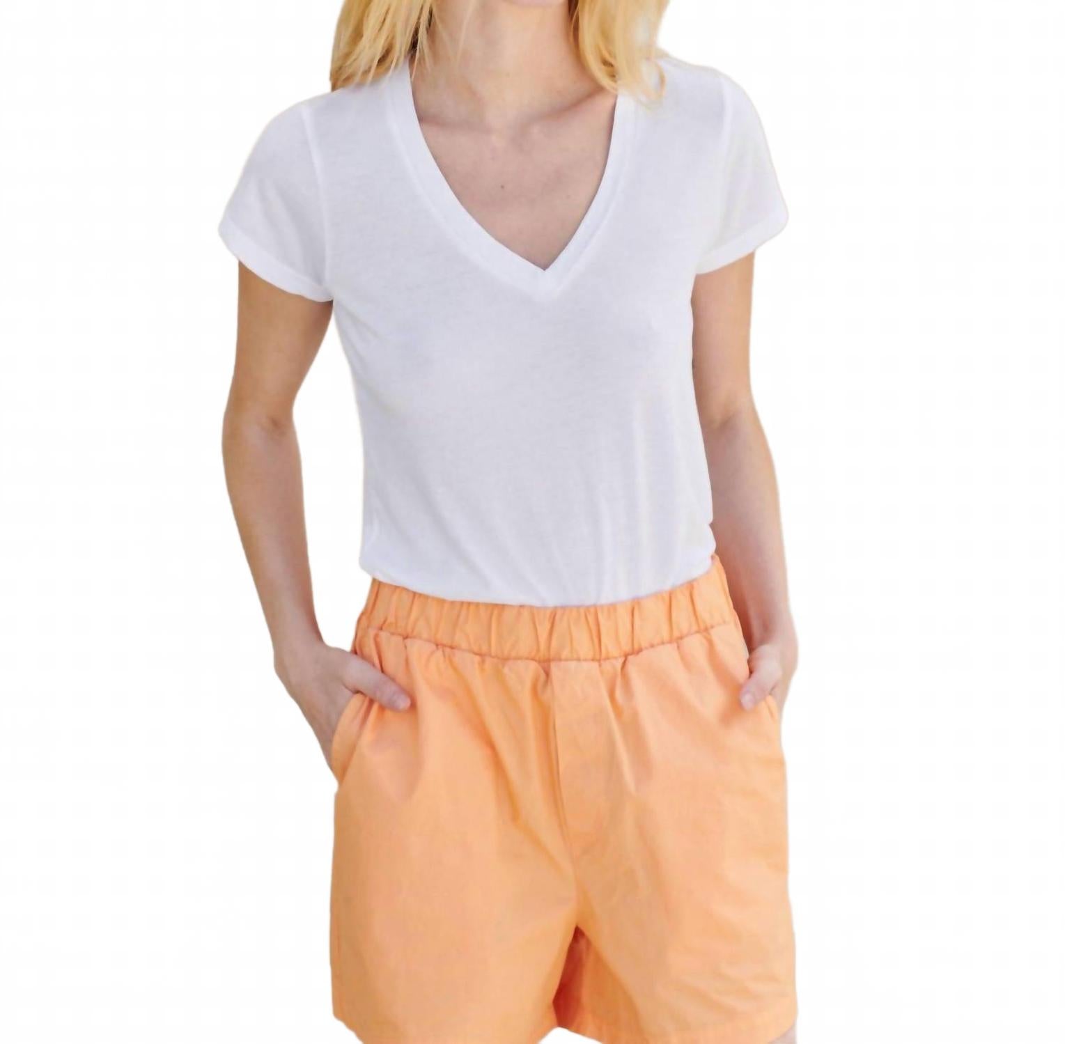 Футболка с V-образным вырезом белого цвета Sundry
Футболка с V-образным вырезом белого цвета Sundry