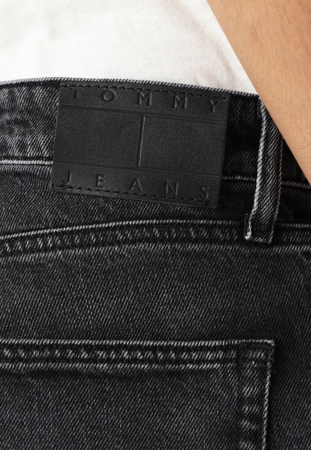 Джинсы облегающего кроя SCANTON Tommy Jeans, черный деним
Джинсы облегающего кроя SCANTON Tommy Jeans, черный деним