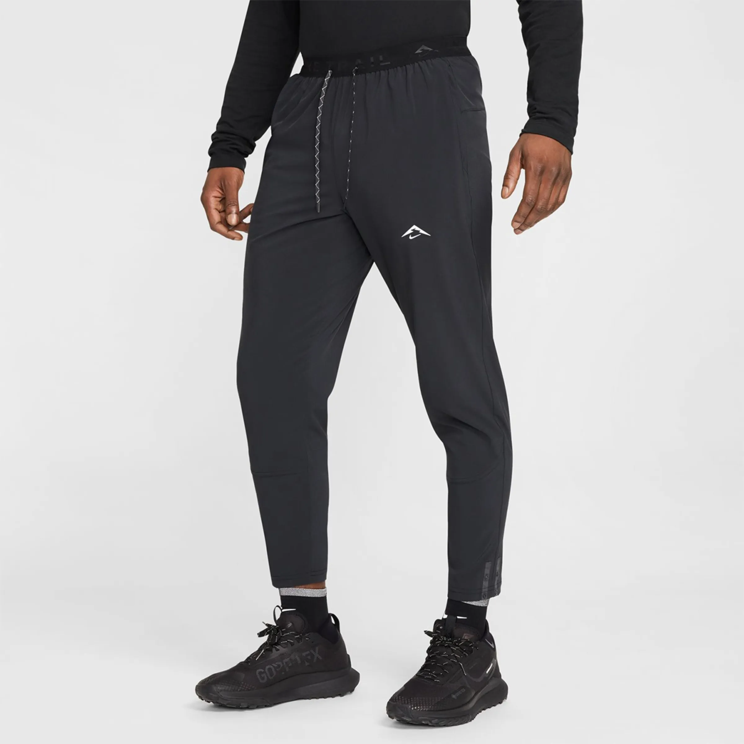 Мужские брюки Dawn Range Nike, черный
Мужские брюки Dawn Range Nike, черный