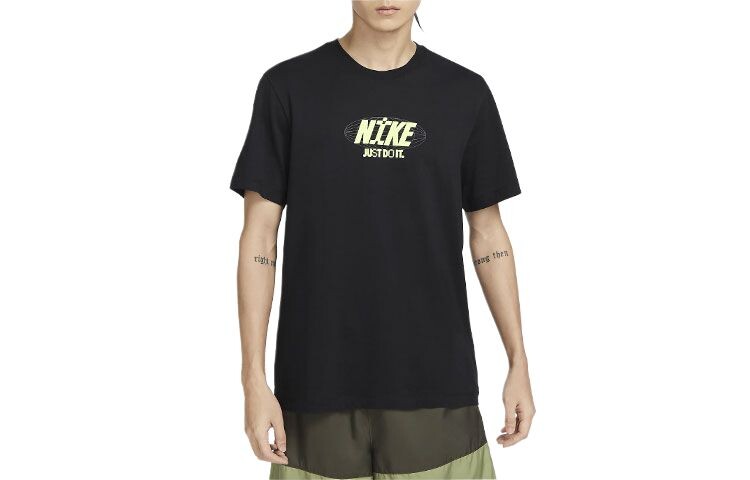 Футболка мужская черная Nike, черный
Футболка мужская черная Nike, черный